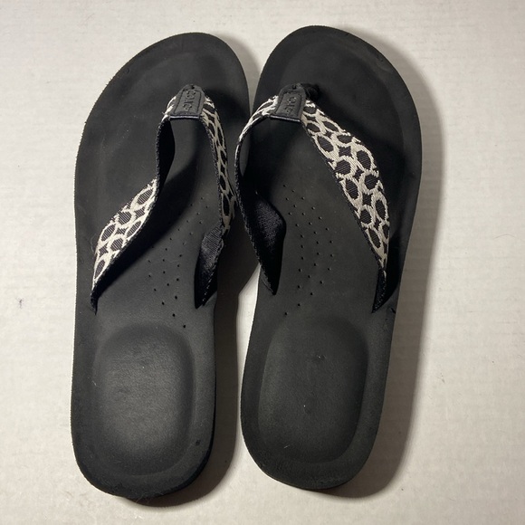 Coach Jessalyn Sandals - Picture 4 of 10